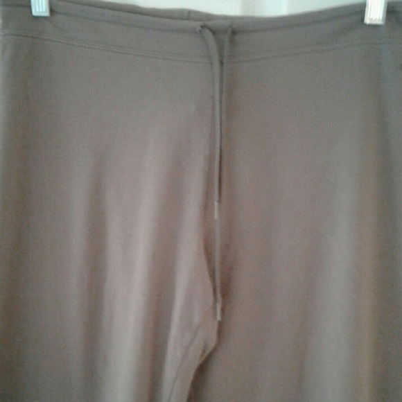 Jockey Sport Taupe Capri sz Medium - Picture 6 of 6